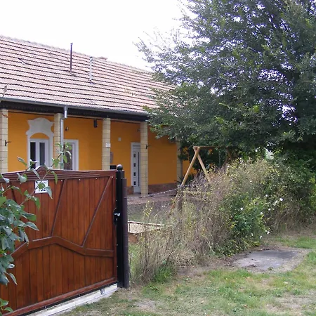 Apartment Negy Golya Sarud
